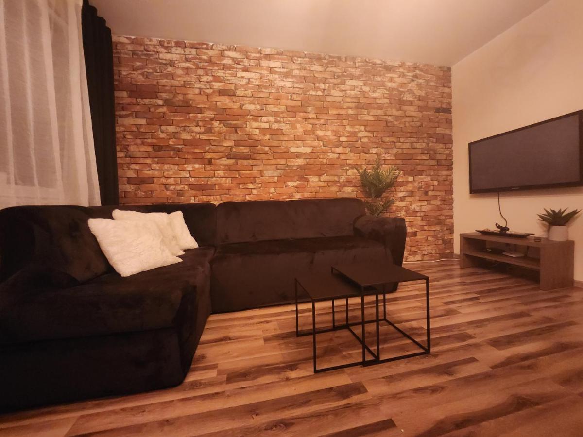 Apartament P&P Apartment Иновроцлав Екстериор снимка